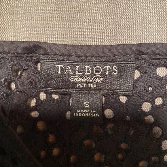 Talbots eyelet blouse - Picture 3 of 4